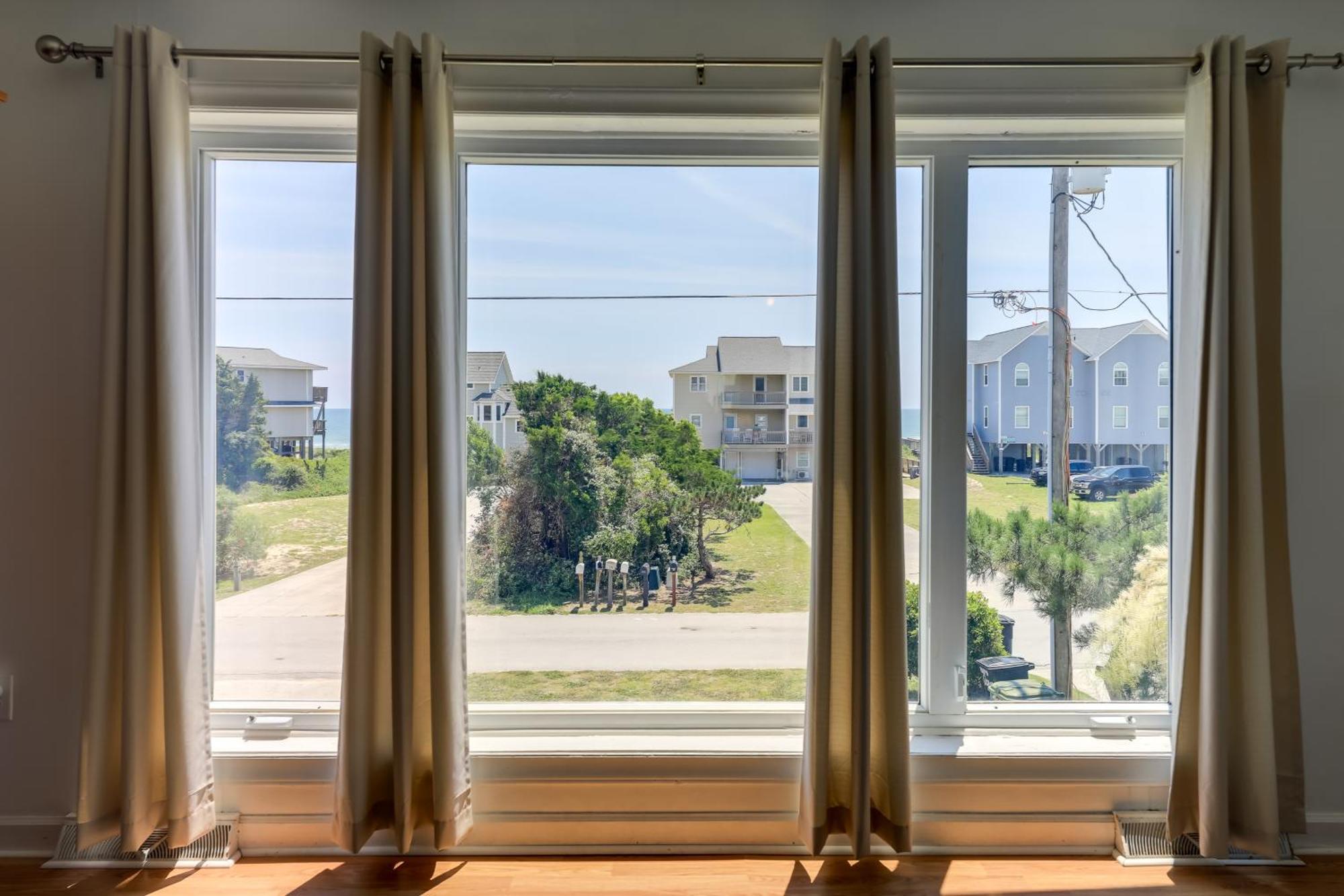 West Of The Moon Ocean Apt With Beach Access! Emerald Isle Εξωτερικό φωτογραφία
