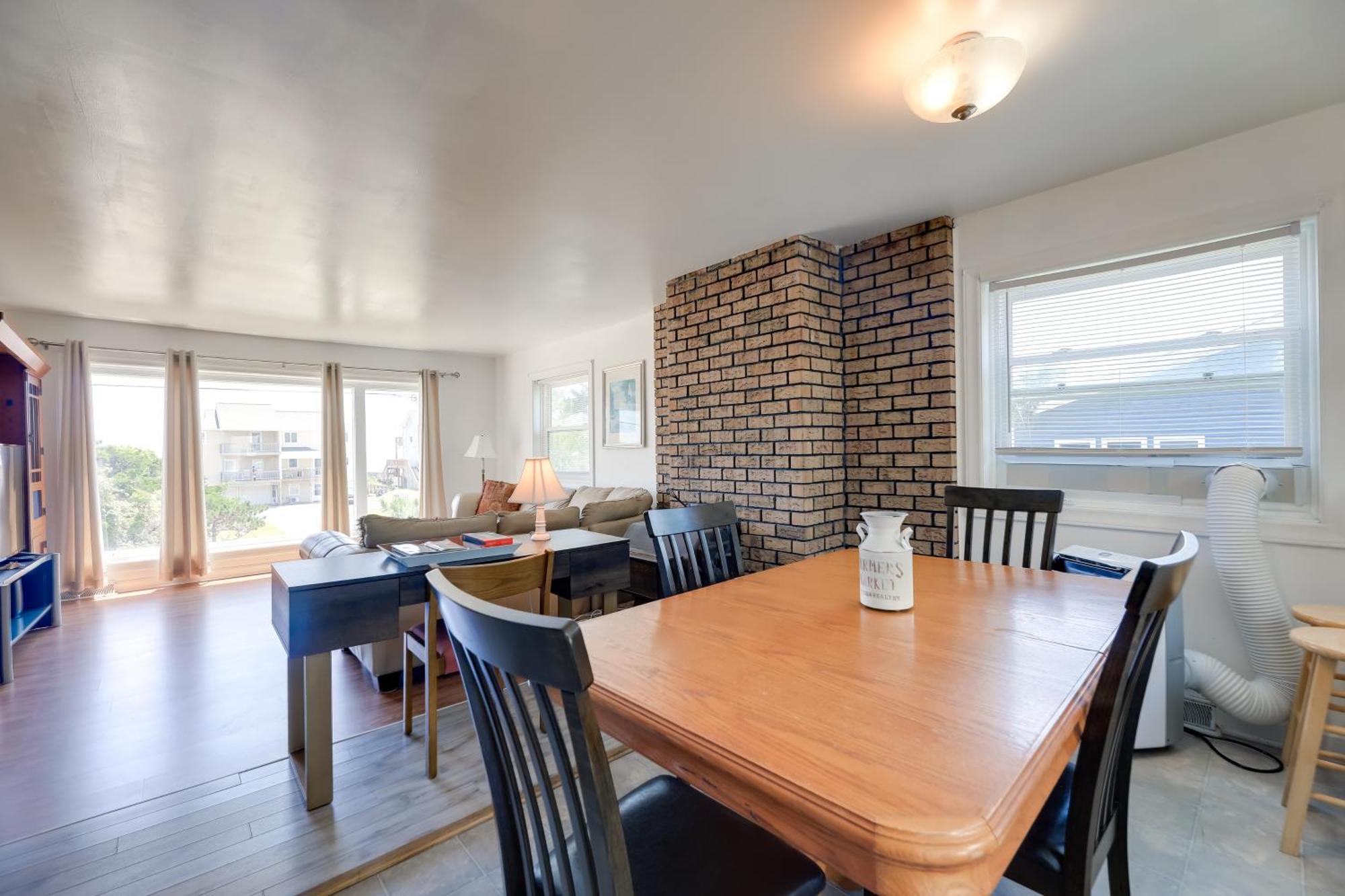 West Of The Moon Ocean Apt With Beach Access! Emerald Isle Εξωτερικό φωτογραφία